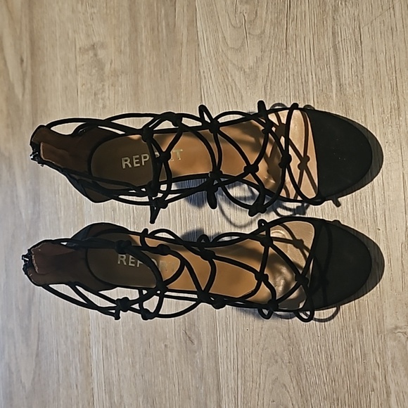🖤NWT~Report Strappy Zip Back Heels Size 6.5 - Picture 6 of 11